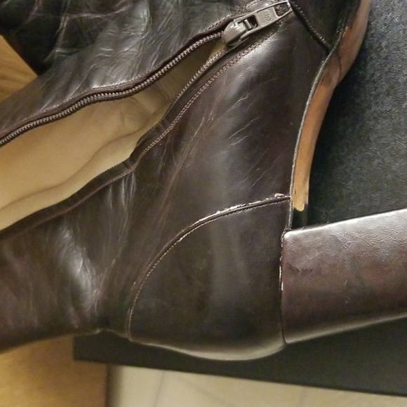 Authentic CHANEL booties - Picture 7 of 11